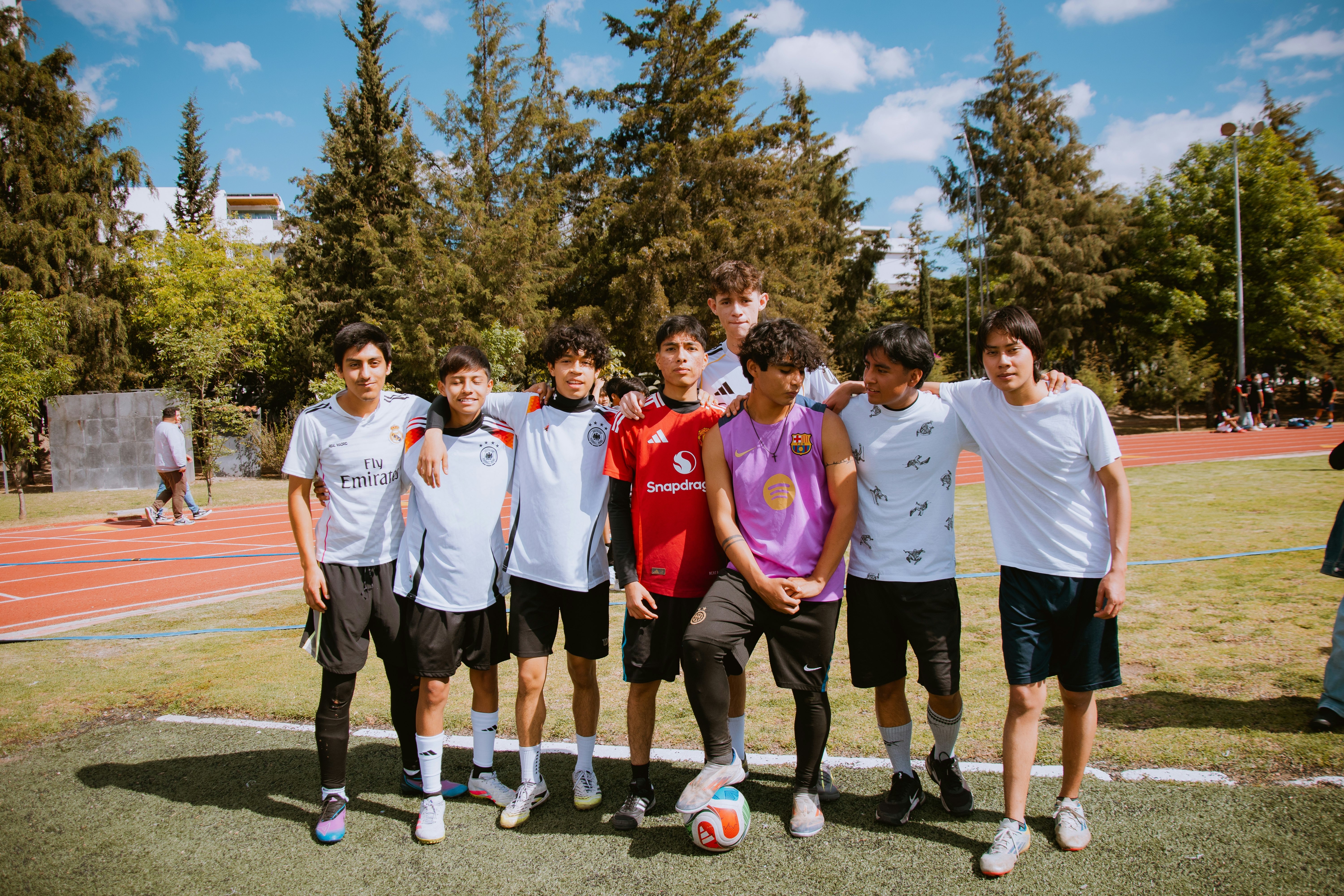 篮不住嘴 ｜ 黎伊扬袭裆险酿冲突 联赛提升形象就该从这些动作开始