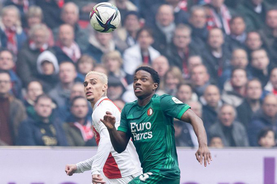 迫使球队依 迫使球队依