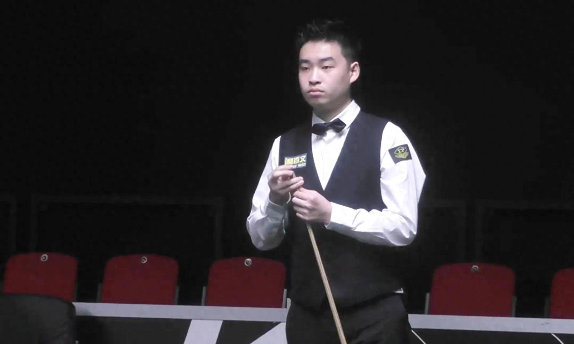 阿尔瓦雷斯 阿尔瓦雷斯