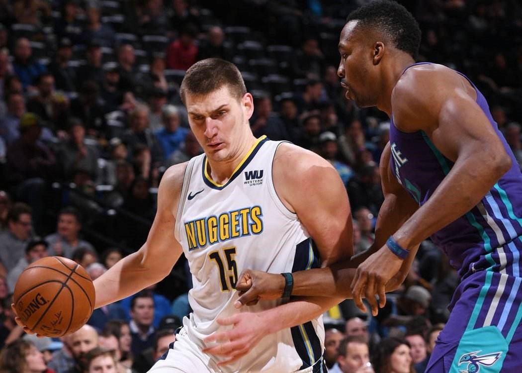 景也反映出 景也反映出